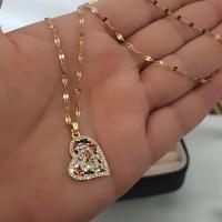 Çelik renkli baget taşlı kalp kolye