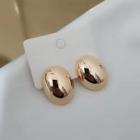 Gold düğme model küpe 