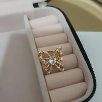 Kurdele model tek taşlı kıkırdak küpe 