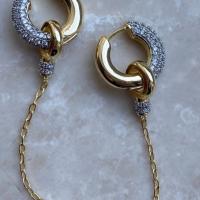 Marka model silver taşlı zincir sallatinli küpe 