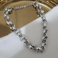 Silver renk mika model hafif kolye