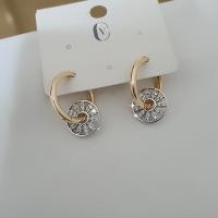 Vip gold halkali silver taşlı küpe