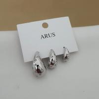 Vip silver renk taş detaylı  3 lü damla model set