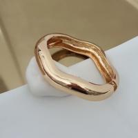 Vip zigzag gold rengi kelepçe bileklik 