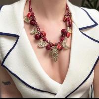 Zr model bordo renk sallantili kolye
