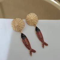 Zr model gold detaylı balık küpe 